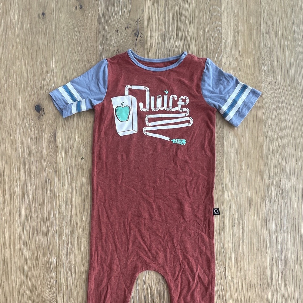 RAGS Juice Graphic Cotton Knit Romper One-Piece Short Sleeve Snap 2T Red/Gray